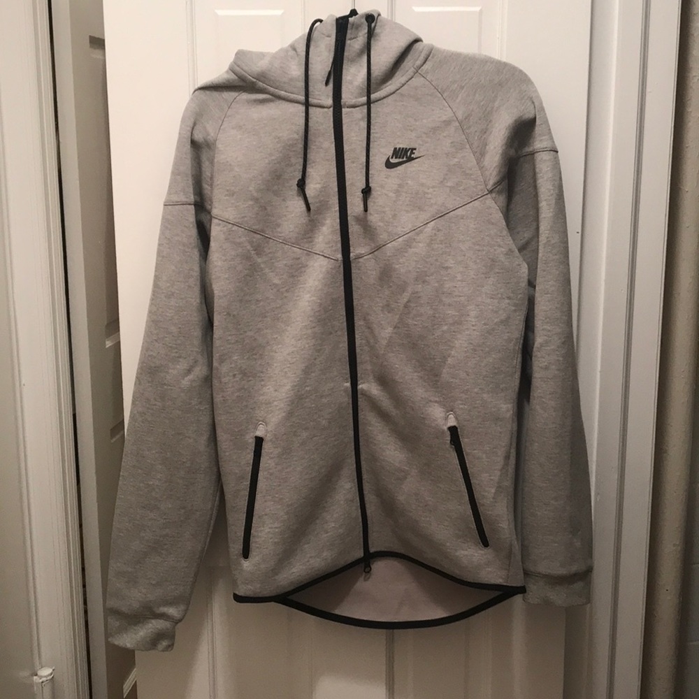 NIKE SPORTSWEAR TECH FLEECE WINDRUNNER